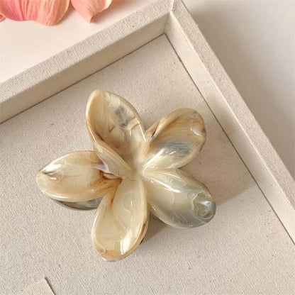 HairOra FloraClip – Elegant Floral Hair Clip