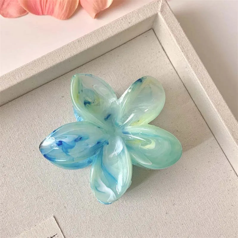 HairOra FloraClip – Elegant Floral Hair Clip