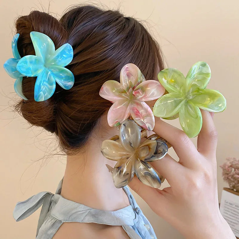 HairOra FloraClip – Elegant Floral Hair Clip